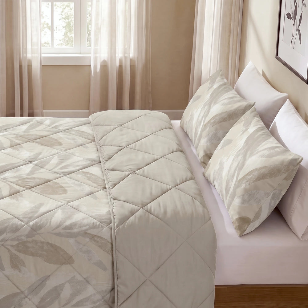 Dreamhouse Lazy dekbed zonder overtrek Gacho taupe detail van het dessin