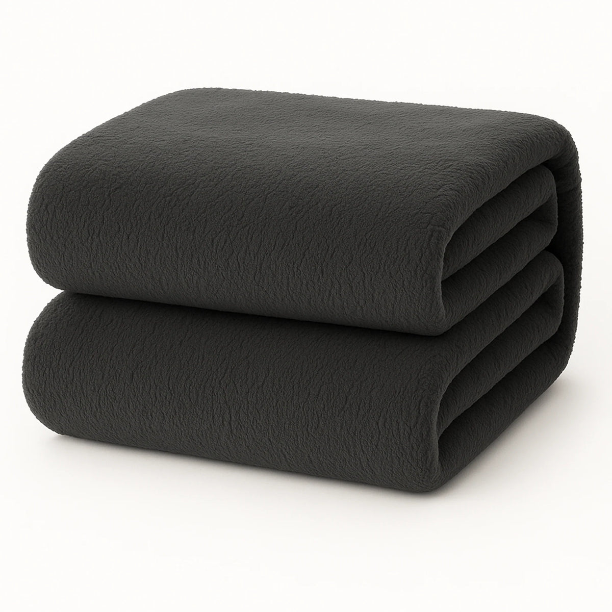 Een netjes opgevouwen Teddy fleece hoeslaken in donkergrijs, extra warm, afmeting 90x200 cm, op een witte achtergrond.