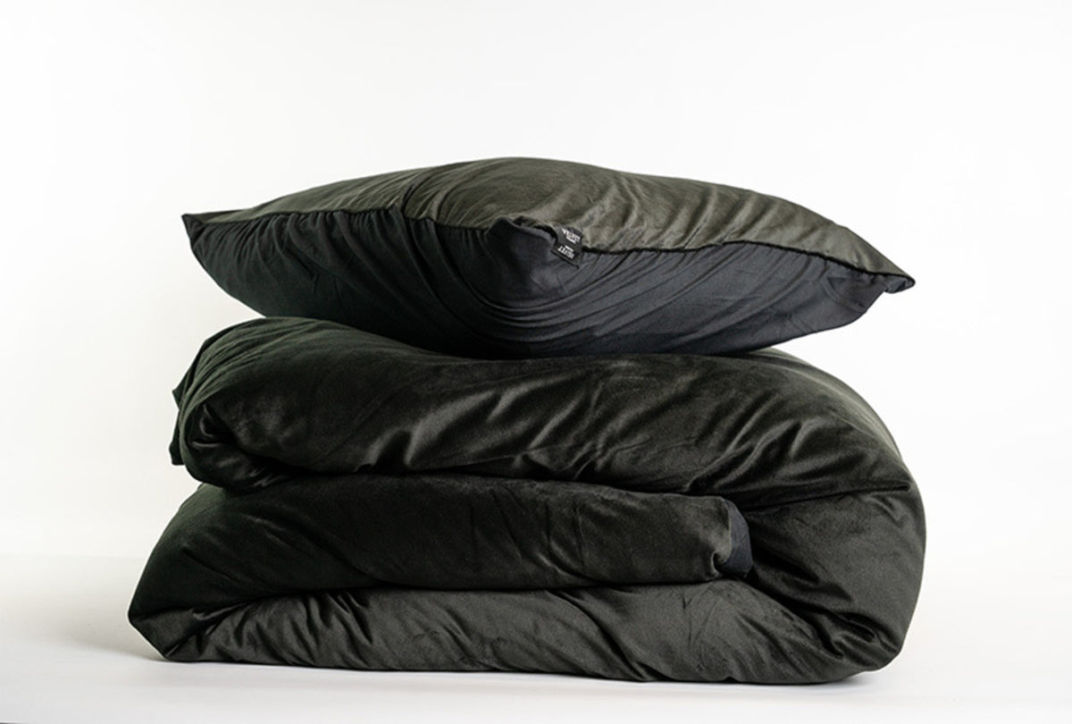 Sleeptime dekbedovertrek - zwart - velvet - 1-persoons (140x220 + 60x70 cm)
