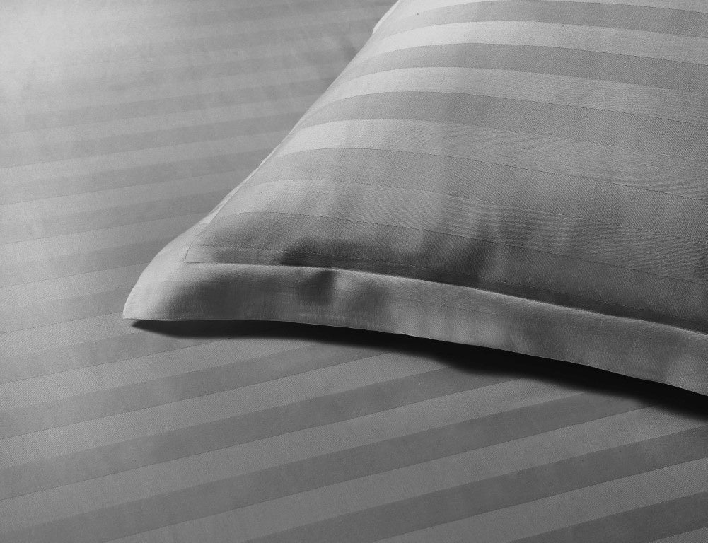 Hotelstreep dekbedovertrek uni satijn grijs - katoen satijn - 1-persoons (140x220 + 60x70cm)