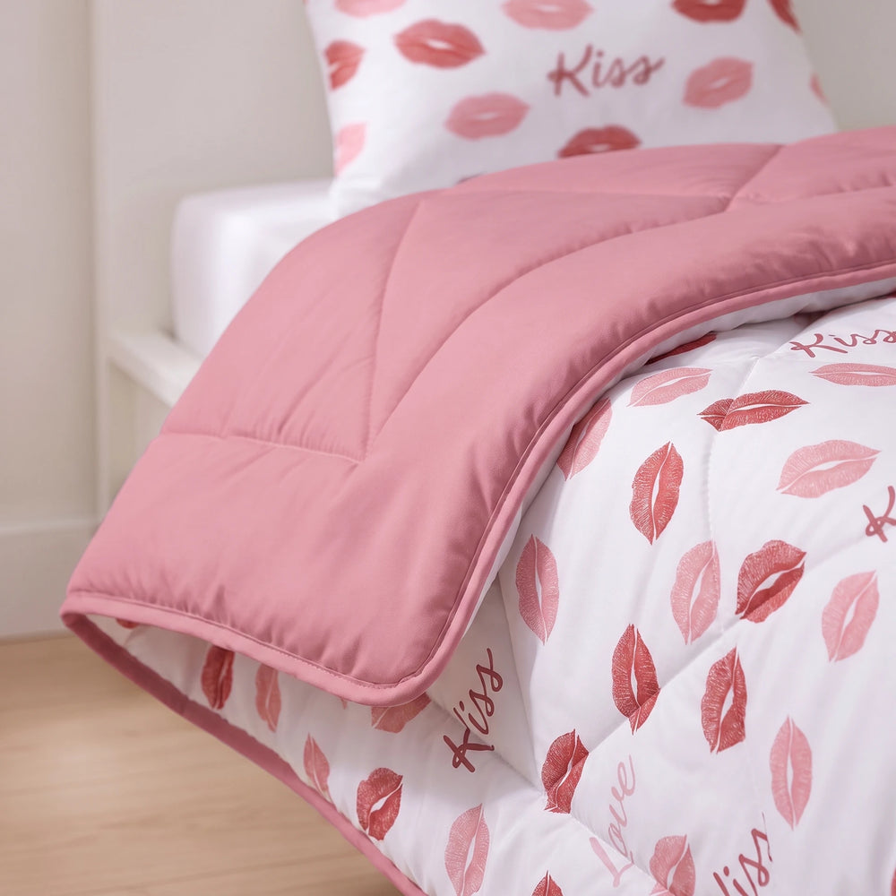 Sleeptime kinderdekbed zonder overtrek Kusjes wit detail van de rand