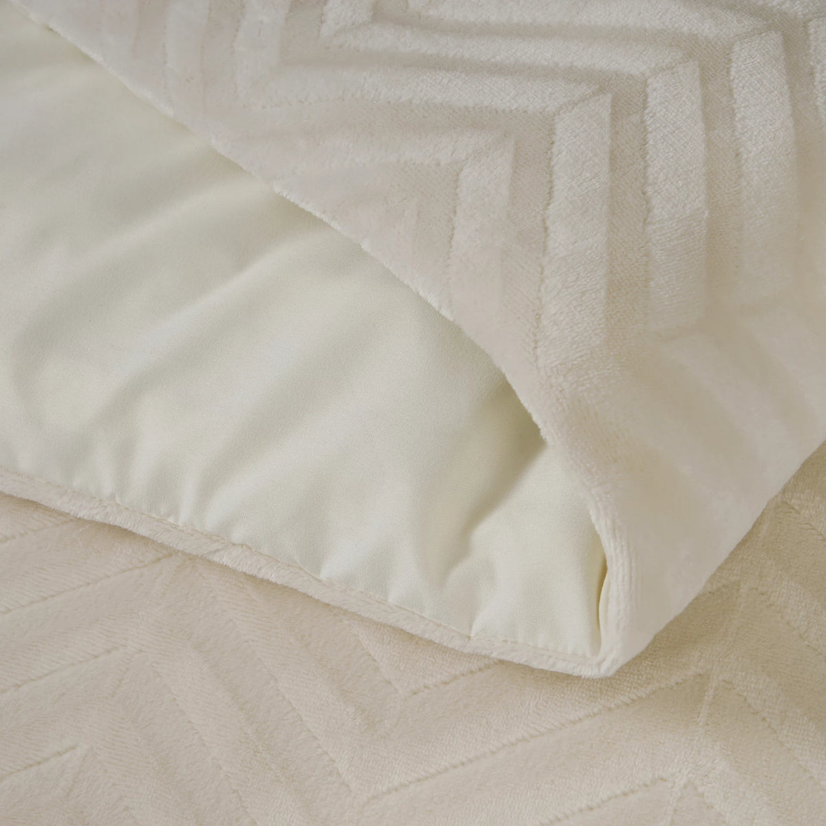 Teddy dekbedovertrek onderkant microvezel - Chevron - crème -  1-persoons (140x220 + 60x70 cm)